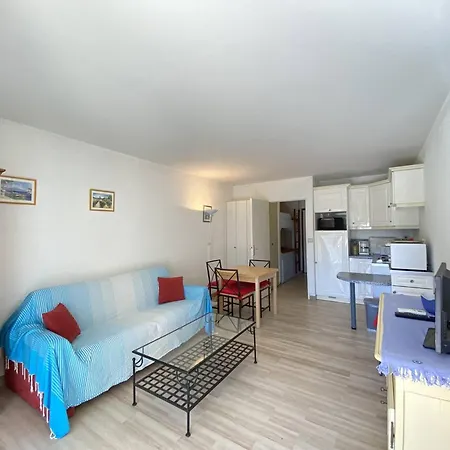 Climatisé Avec Jardin En Front De Mer, Proche Commerces, Garage Fermé - Fr-1-100-334 * Cavalaire-sur-Mer