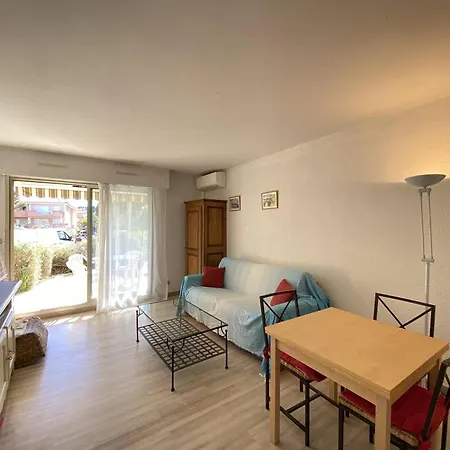 Climatisé Avec Jardin En Front De Mer, Proche Commerces, Garage Fermé - Fr-1-100-334 Appartement Cavalaire-sur-Mer